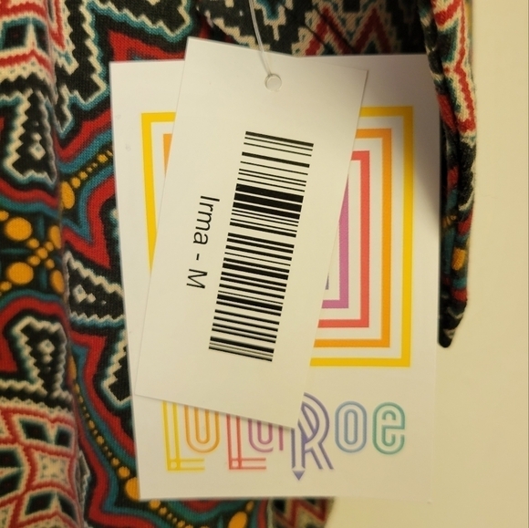 LulaRoe Irma Tunic Top Aztec Red M - Picture 5 of 7